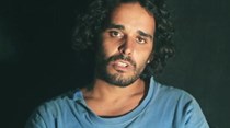 Luaty Beirão divulga vídeo de mulher obrigada a dar à luz no chão
