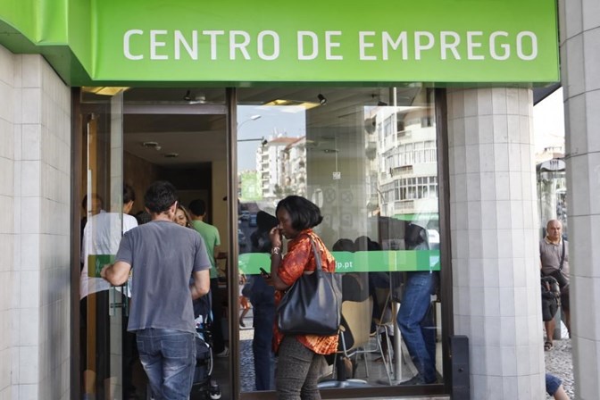 BdP: Emprego cresce 1,6% este ano mas salários sobem pouco