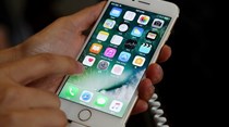 Pediu 20 iPhones aos namorados e comprou uma casa