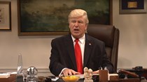Baldwin e Donald Trump em troca de acusações no Twitter
