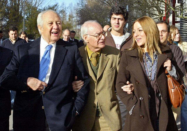 Ao lado de Joana Amaral Dias.