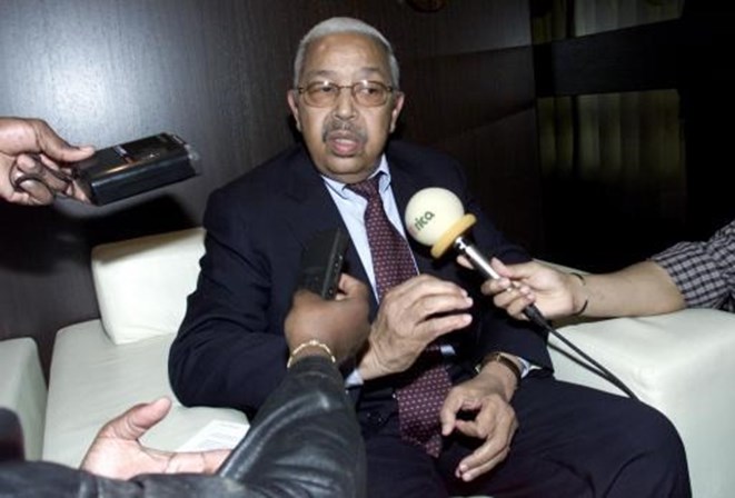"Foi com muita pena e mágoa que tomei conhecimento do falecimento do antigo Presidente de Portugal Mário Soares, embora soubesse que o seu estado de saúde era bastante crítico", relevou o ex-Presidente cabo-verdiano Pedro Pires