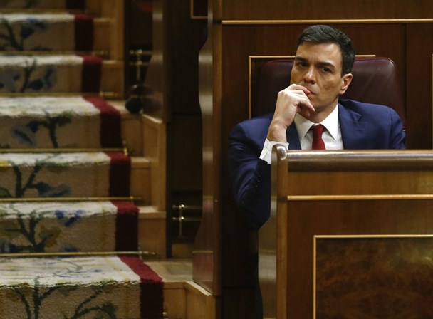 <span>"Com a morte de Mário Soares deixa-nos um socialista admirável e um defensor da liberdade. Os meus pêsames à sua família e ao povo português", escreveu o espanhol Pedro Sanchez, do PSOE, no Twitter</span>