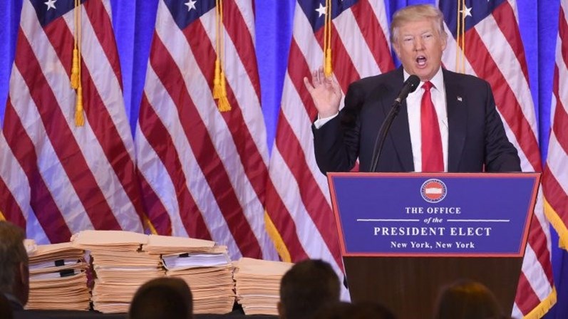 A conferência de imprensa de Trump em sete frases