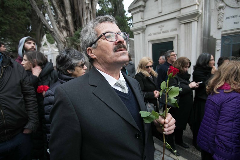 Soares: Os momentos finais no Cemitério dos Prazeres