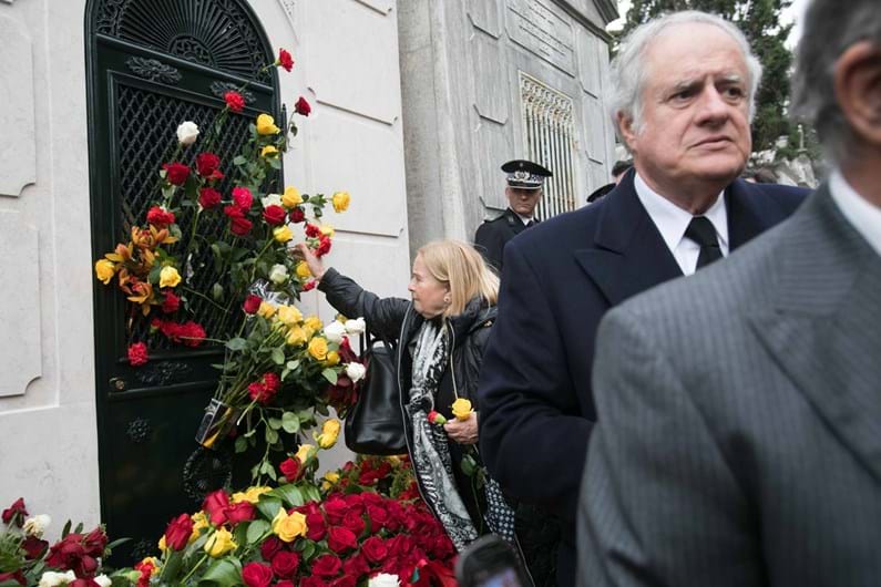 Soares: Os momentos finais no Cemitério dos Prazeres