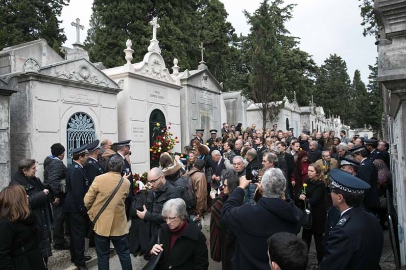 Soares: Os momentos finais no Cemitério dos Prazeres