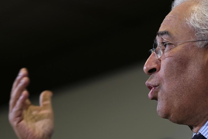 Primeiro-ministro trava reforma na educação. Motivo? Autárquicas