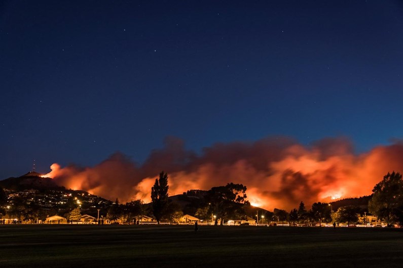 Centenas de pessoas evacuadas em incêndio na Nova Zelândia