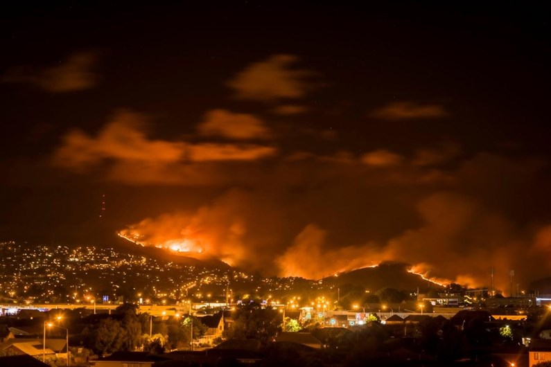 Centenas de pessoas evacuadas em incêndio na Nova Zelândia