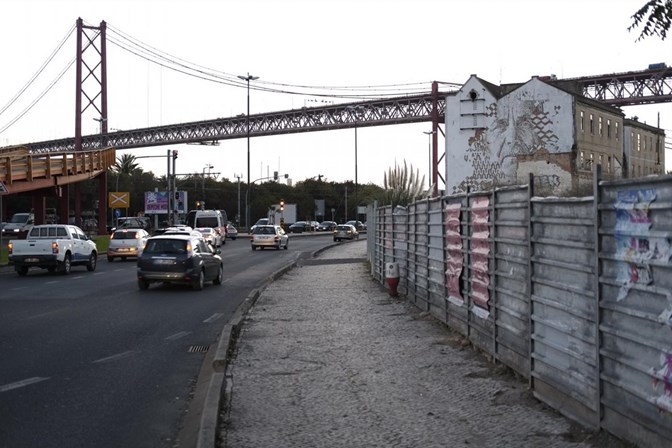 Reparação da Av. de Ceuta até quarta-feira