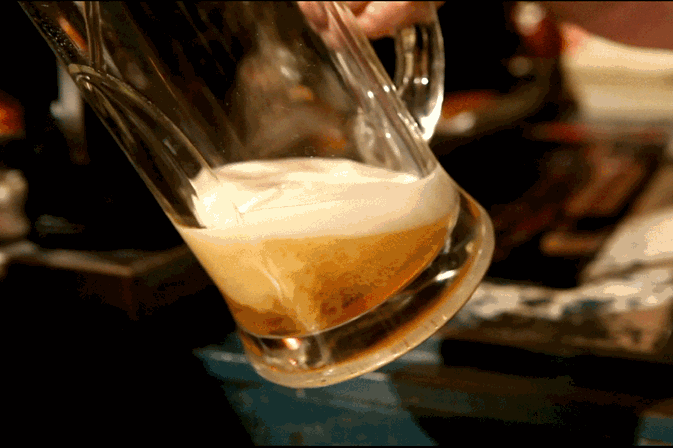 Especialistas garantem: cerveja bebida com moderação não engorda
