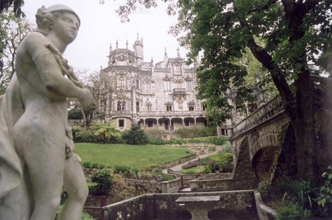 <p><strong>Portugal</strong></p>
<p>O palácio, os jardins, as grutas e as construções associadas à maçonaria da Quinta da Regaleira, em Sintra, foram os mais votados pelos utilizadores do TripAdvisor. </p>