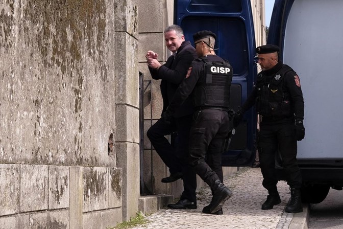 Pedro Dias absolvido do crime de furto de matrículas