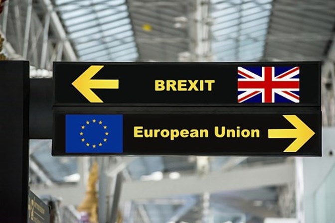 Brexit: O primeiro dia da longa marcha do adeus