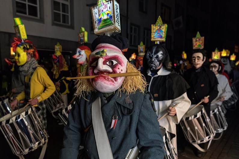 Suíça: Começou o Carnaval protestante de Basileia