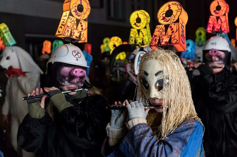 Suíça: Começou o Carnaval protestante de Basileia