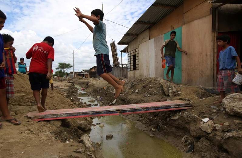 Inundações no Peru fazem 62 mortos e deixam rasto de destruição