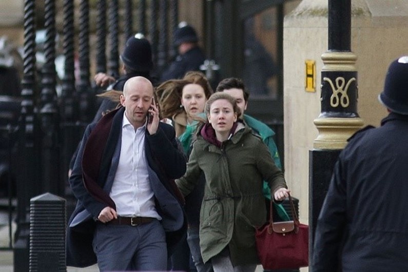 As primeiras imagens do ataque em Londres
