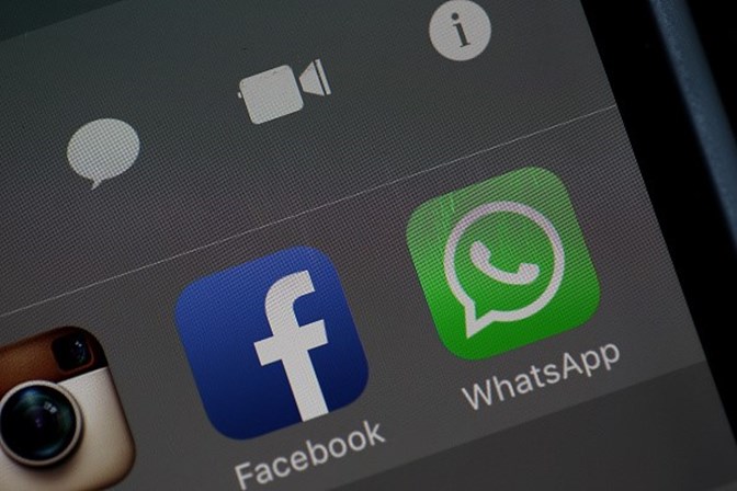 Detido rapaz de 14 anos por violação em direto no Facebook