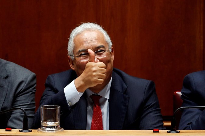 Costa quer geringonça mesmo com maioria absoluta