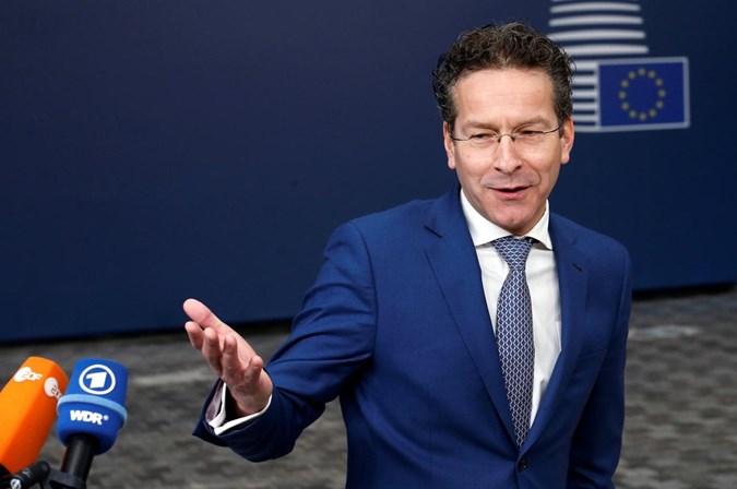 Dijsselbloem não pede demissão mas promete ser mais cuidadoso