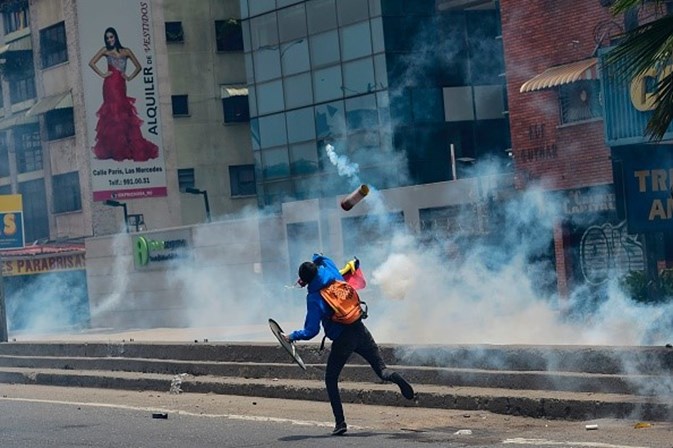 Três mortos nas manifestações contra Maduro