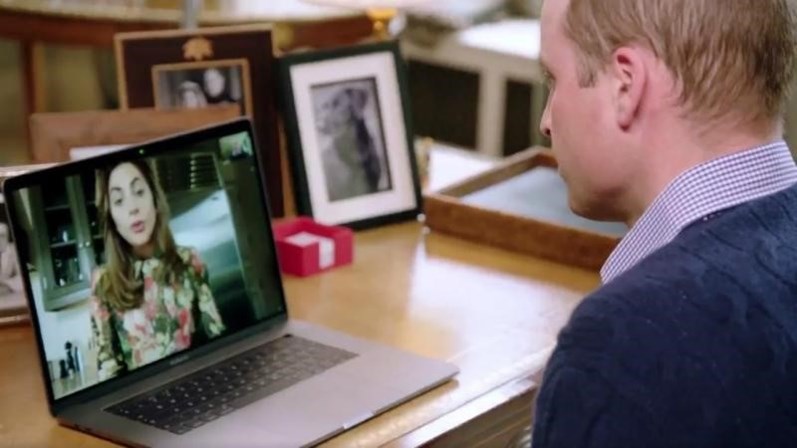 Conversas improváveis entre Lady Gaga e príncipe William