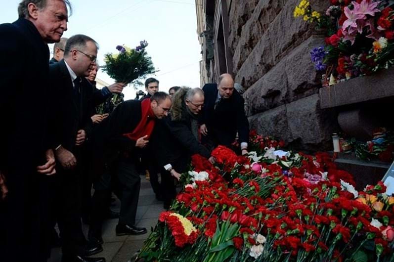 As homenagens às vítimas de São Petersburgo