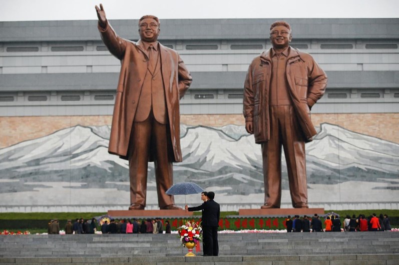 Coreia do Norte em festa com EUA de prevenção