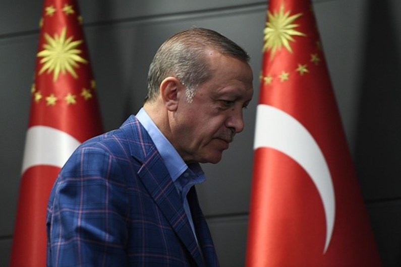 Erdogan depois da vitória no referendo turco