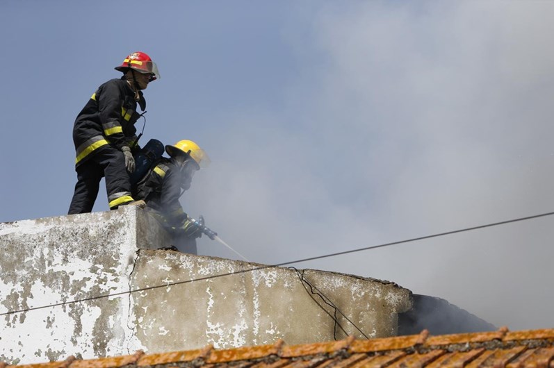 Cinco mortos em acidente com aeronave em Tires