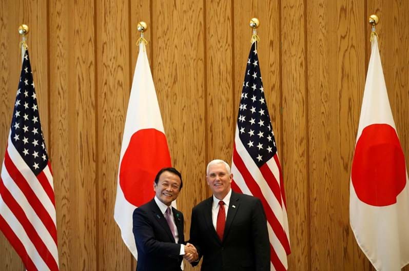 Shinzo Abe recebe Mike Pence
