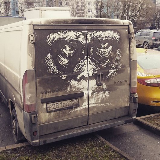Ilustrador transforma a sujidade dos carros em obras de arte
