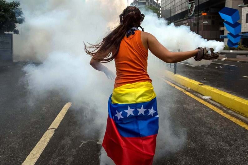 Protestos violentos aumentam na Venezuela