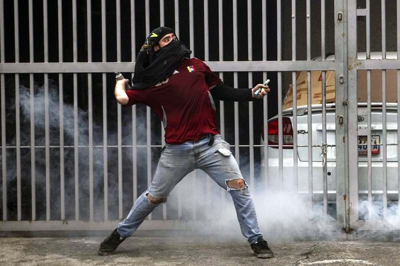 Protestos violentos aumentam na Venezuela