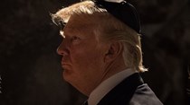 “Fantástico!”, escreveu Trump no Memorial do Holocausto