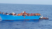 Dezenas de mortos em novo desastre no Mediterrâeno