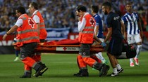Mascherano vai parar seis semanas devido a lesão num joelho