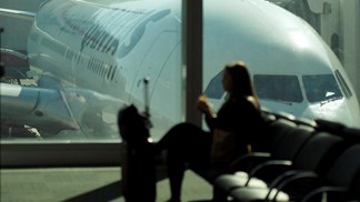 Austrália planeia proibir pedófilos de viajar para o estrangeiro