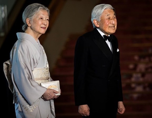 Os avós de Mako, o imperador Akihito e a imperatriz Michiko.