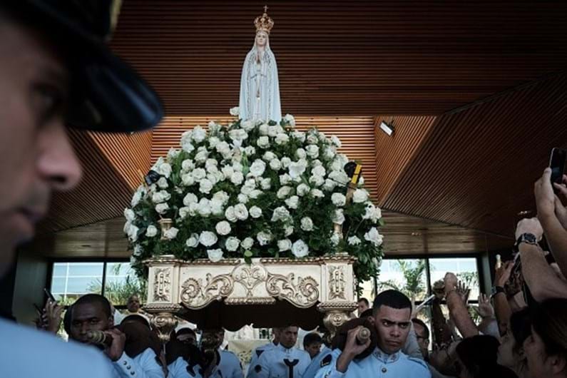 Aparições de Fátima celebradas no Brasil por milhares de pessoas