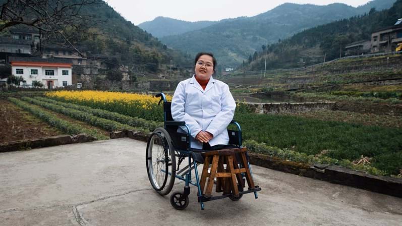 A médica sem pernas Li Juhong