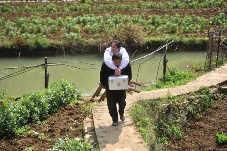 A médica sem pernas Li Juhong