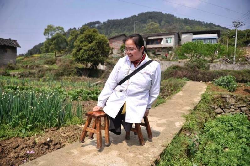 A médica sem pernas Li Juhong