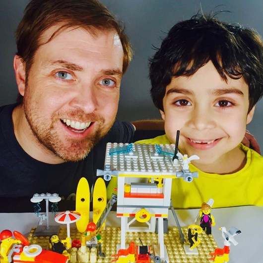 Damian MacRae tem cancro terminal da pele