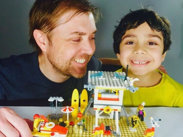 Damian MacRae tem cancro terminal da pele