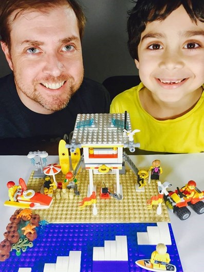 Damian MacRae tem cancro terminal da pele