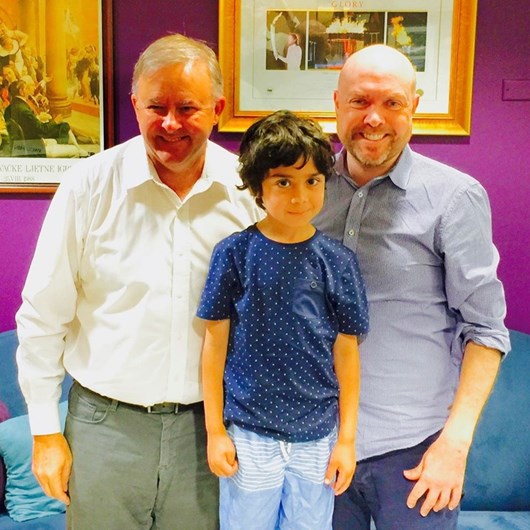 Damian MacRae tem cancro terminal da pele