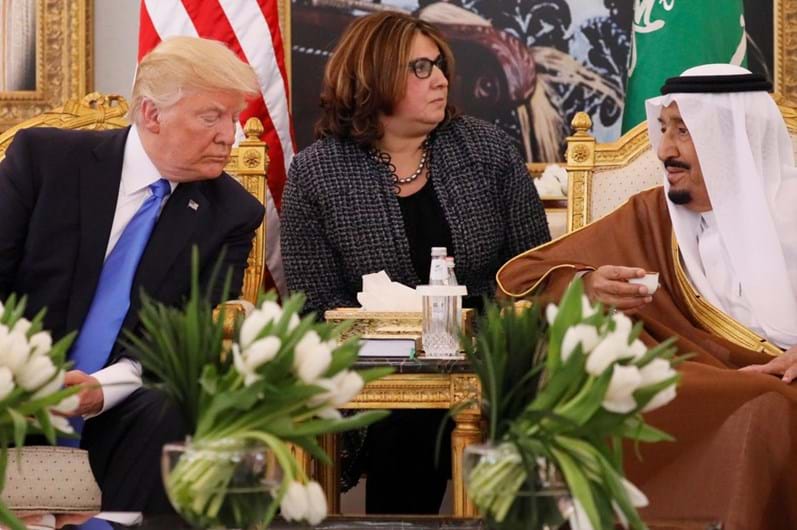 Trump chega à Arábia Saudita